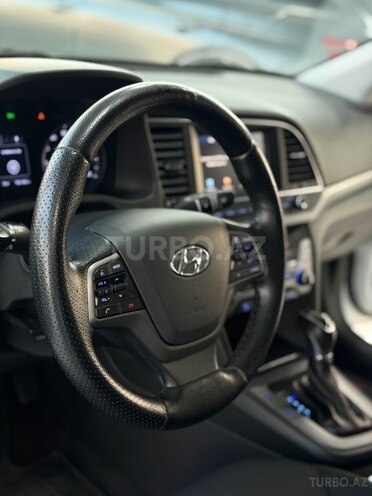 Hyundai Elantra 2018, 154,731 km - 2.0 l - Sumqayıt
