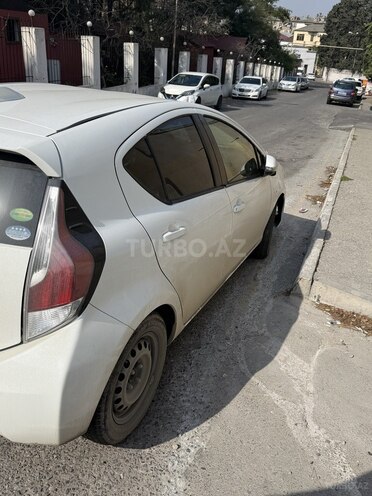 Toyota Aqua 2016, 138,000 km - 1.5 l - Bakı