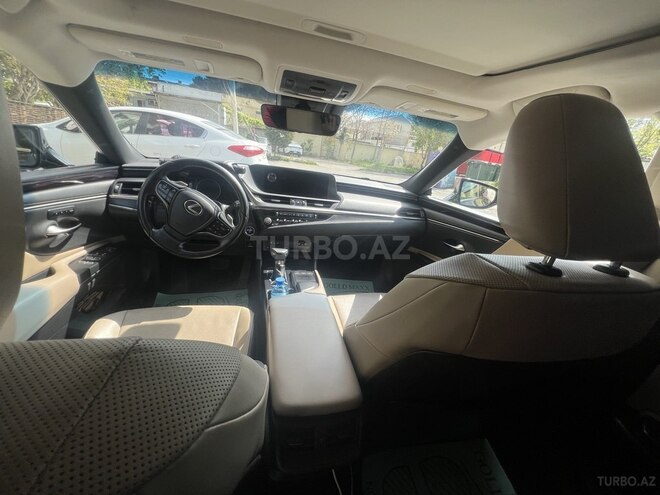 Lexus ES 300h 2021, 251,000 km - 2.5 л - Bakı