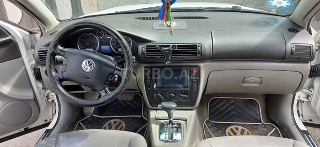 Volkswagen Passat 2002, 176,000 km - 1.8 l - Bakı