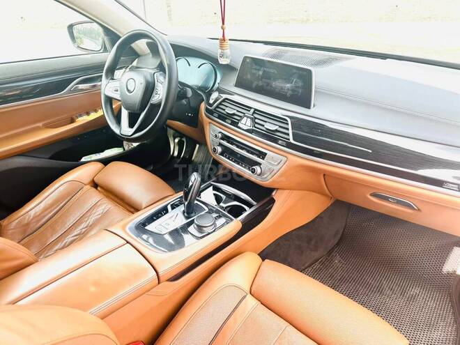 BMW 740 2018, 195,000 km - 3.0 l - Bakı
