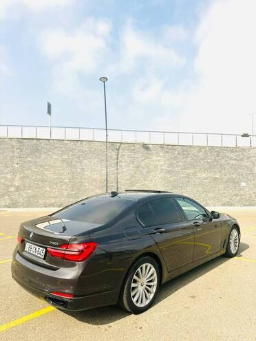 BMW 740 2018, 195,000 km - 3.0 l - Bakı