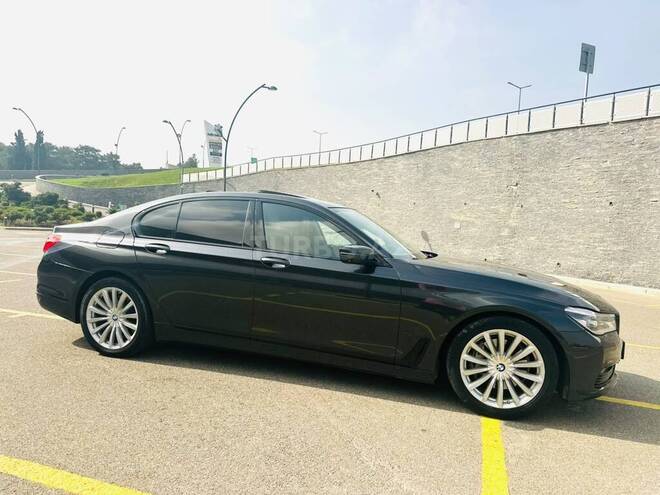 BMW 740 2018, 195,000 km - 3.0 l - Bakı