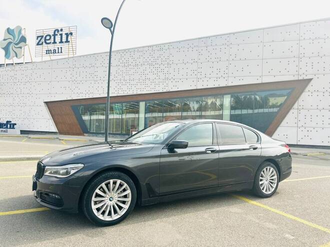 BMW 740 2018, 195,000 km - 3.0 l - Bakı