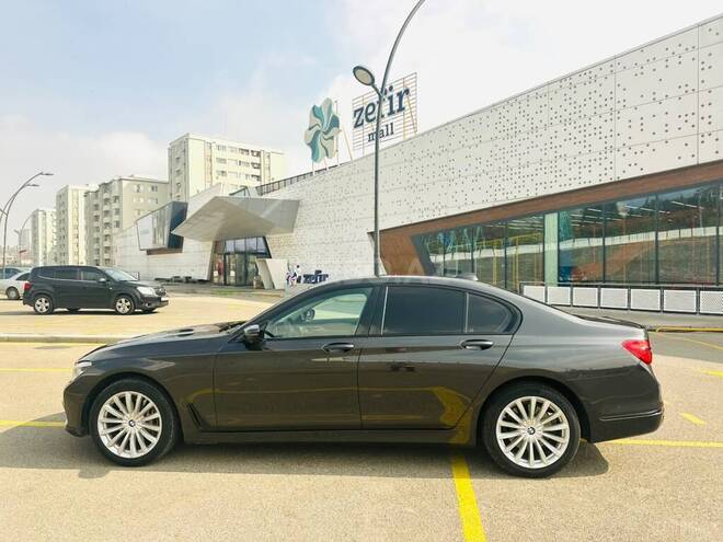 BMW 740 2018, 195,000 km - 3.0 l - Bakı