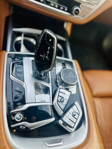 BMW 740 2018, 195,000 km - 3.0 l - Bakı