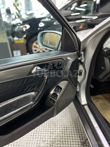 Mercedes C 240 2000, 389,111 km - 2.6 l - Sumqayıt