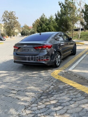 Hyundai Avante 2017, 222,900 km - 1.6 л - Bakı