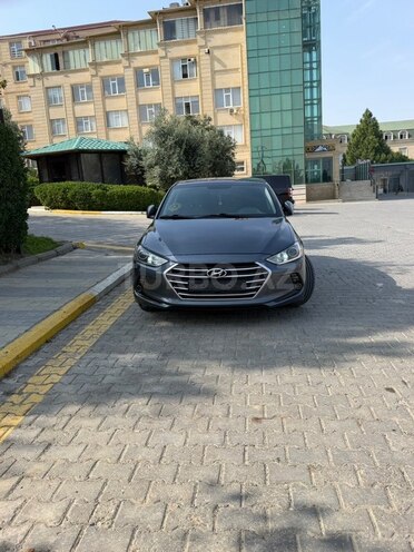 Hyundai Avante 2017, 222,900 km - 1.6 л - Bakı