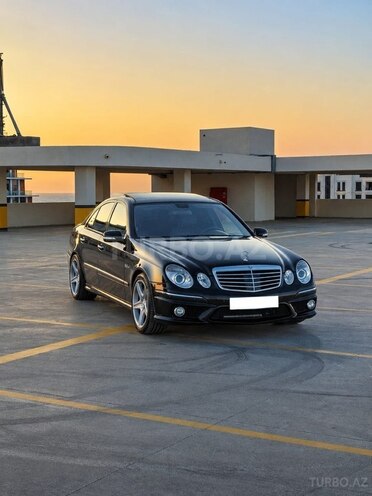 Mercedes E 500 2006, 167,000 km - 5.5 l - Bakı