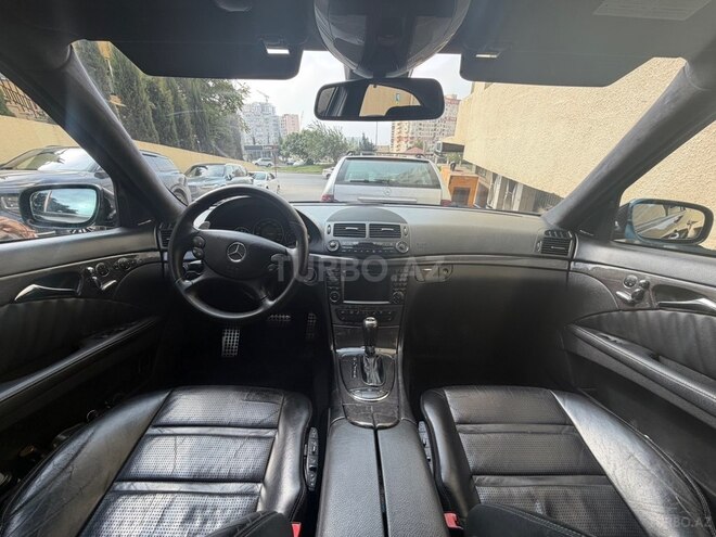 Mercedes E 500 2006, 167,000 km - 5.5 l - Bakı