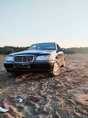 Mercedes C 230 1998, 340,000 km - 2.3 l - Quba
