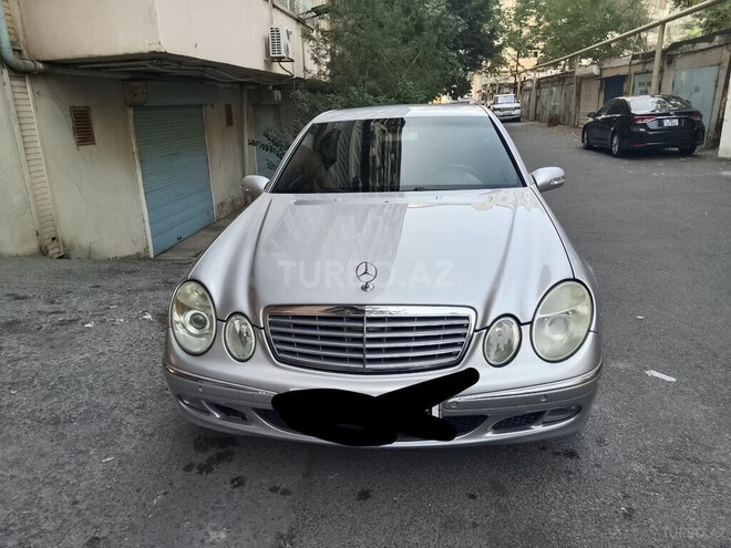 Mercedes E 240 2002, 299,000 km - 2.6 l - Bakı