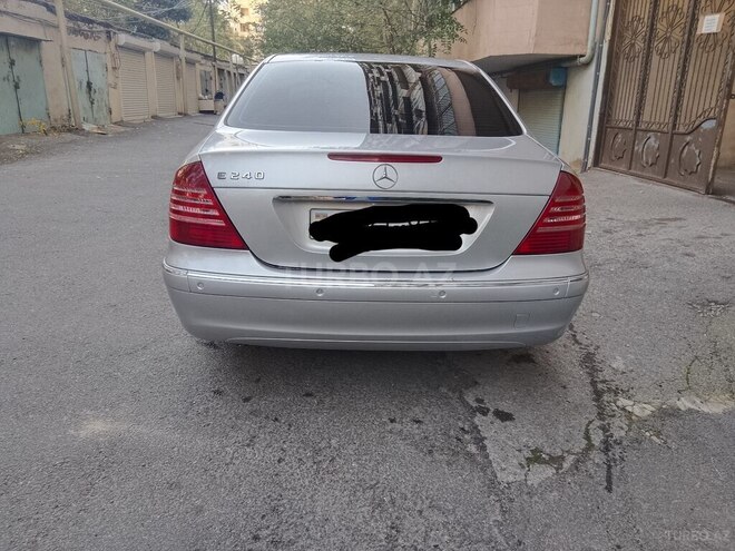 Mercedes E 240 2002, 299,000 km - 2.6 l - Bakı