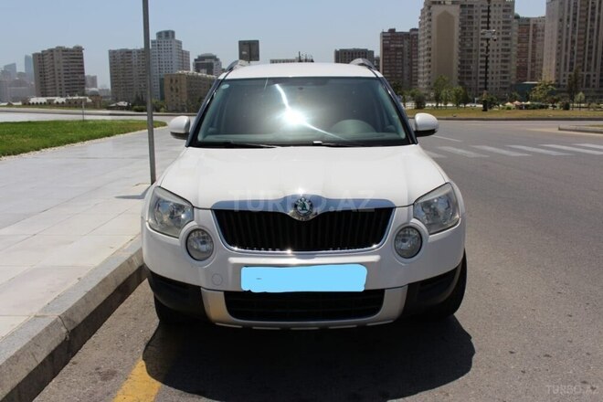 Skoda Yeti 2012, 330,000 km - 1.2 l - Bakı