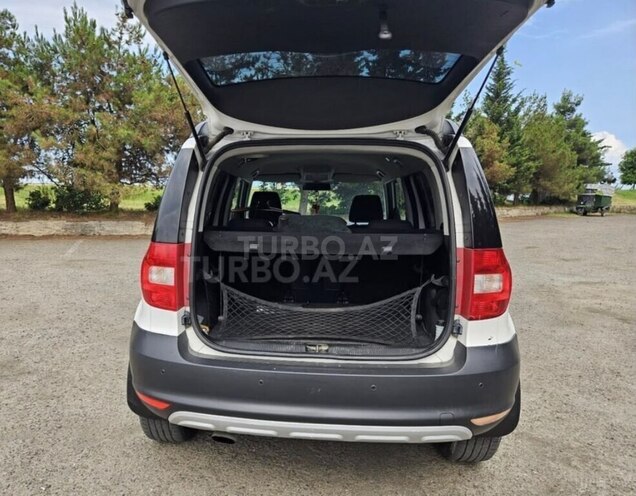 Skoda Yeti 2012, 330,000 km - 1.2 l - Bakı