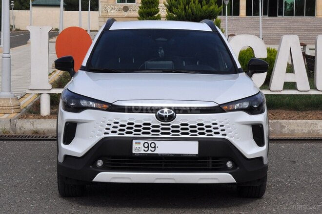 Toyota Corolla Cross 2025, 32,000 km - 2.0 l - Ağcabədi