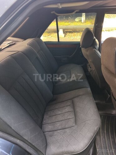 Mercedes 250 D 1993, 502,000 km - 2.5 l - Zaqatala