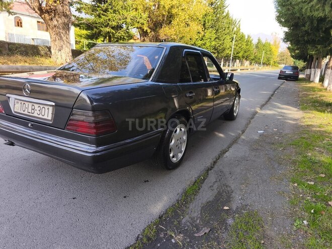 Mercedes 250 D 1993, 502,000 km - 2.5 l - Zaqatala