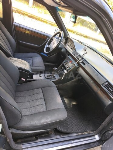 Mercedes 250 D 1993, 502,000 km - 2.5 l - Zaqatala