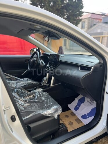 Toyota Corolla Cross 2025, 22,700 km - 2.0 l - Bakı