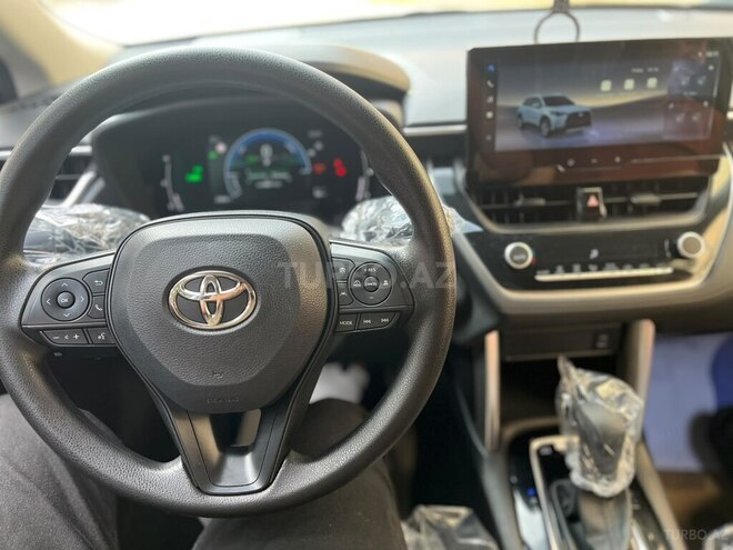 Toyota Corolla Cross 2025, 22,700 km - 2.0 l - Bakı