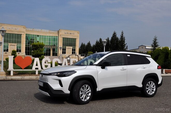 Toyota Corolla Cross 2025, 32,000 km - 2.0 l - Ağcabədi