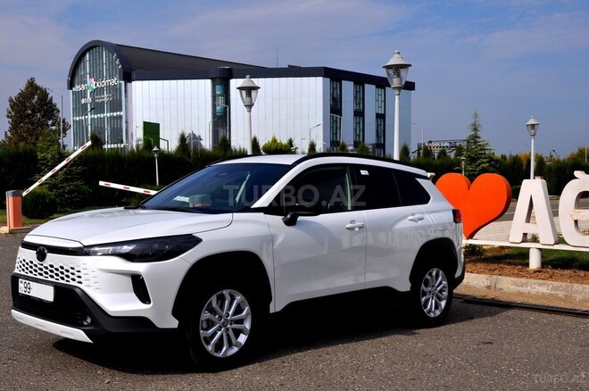 Toyota Corolla Cross 2025, 32,000 km - 2.0 l - Ağcabədi