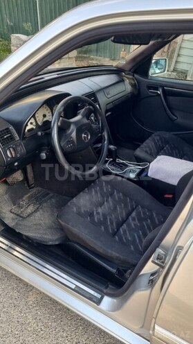 Mercedes C 220 2000, 330,000 km - 2.2 l - Xaçmaz
