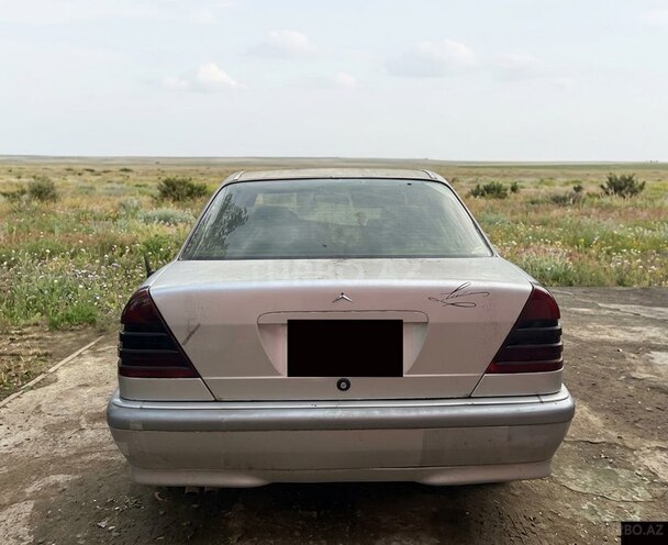Mercedes C 280 1994, 420,000 km - 2.8 л - Qazax