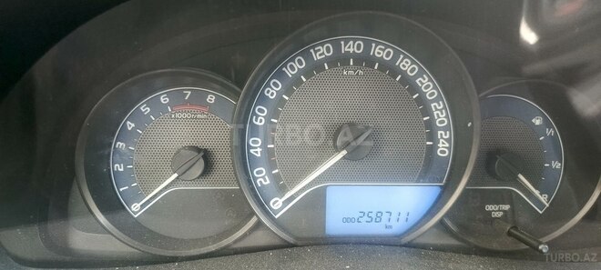 Toyota Corolla 2014, 259,000 km - 1.6 l - Bakı