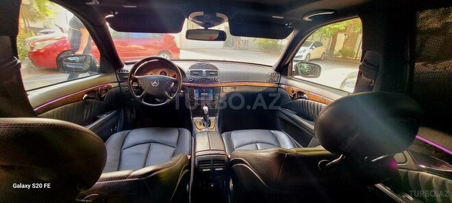 Mercedes E 320 2004, 345,000 km - 3.2 l - Bakı