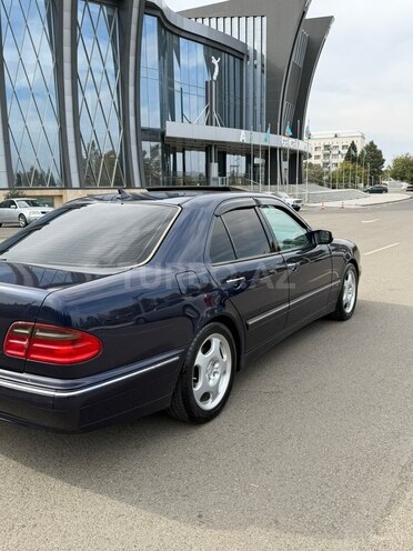 Mercedes E 240 2000, 420,158 km - 2.4 л - Gəncə