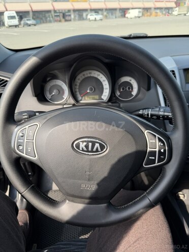 Kia  2008, 340,786 km - 1.6 l - Bakı
