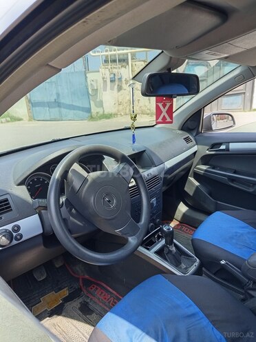 Opel Astra 2004, 130,968 km - 1.4 l - Bakı