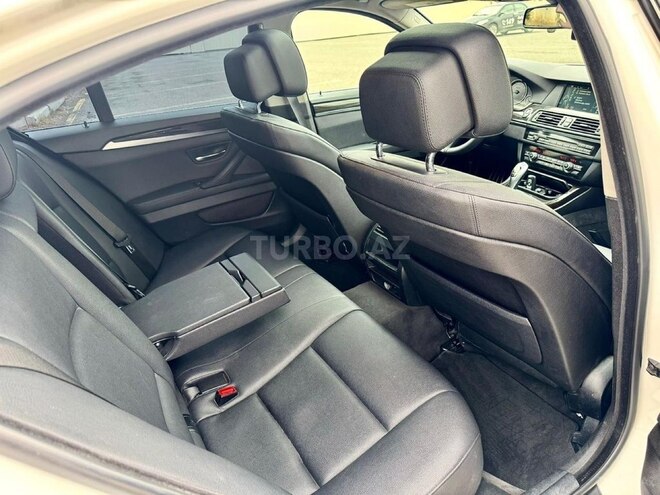 BMW 528 2013, 301,000 km - 2.0 l - Gəncə