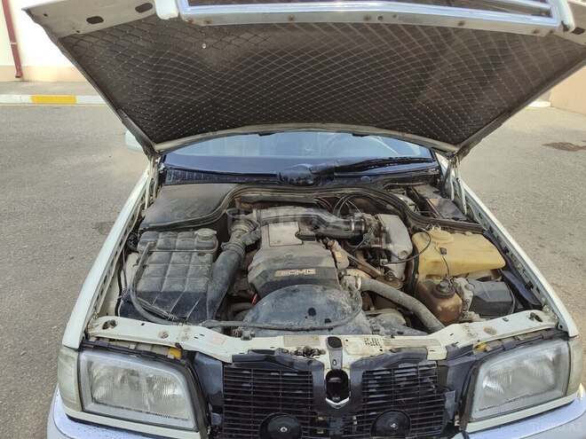 Mercedes C 220 1994, 123,879 km - 2.2 l - Sabirabad