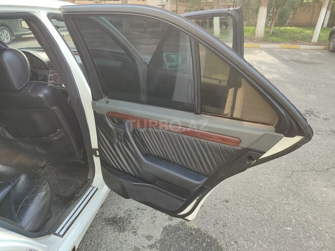 Mercedes C 220 1994, 123,879 km - 2.2 l - Sabirabad