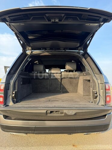 Land Rover Range Rover 2017, 215,000 km - 3.0 l - Quba