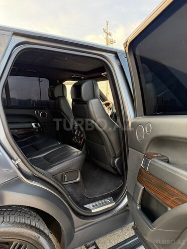 Land Rover Range Rover 2017, 215,000 km - 3.0 l - Quba