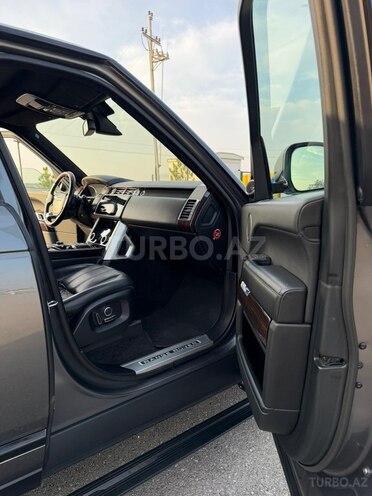 Land Rover Range Rover 2017, 215,000 km - 3.0 l - Quba
