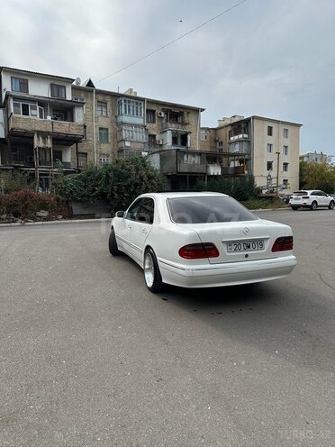 Mercedes E 320 2001, 367,777 km - 3.2 л - Gəncə