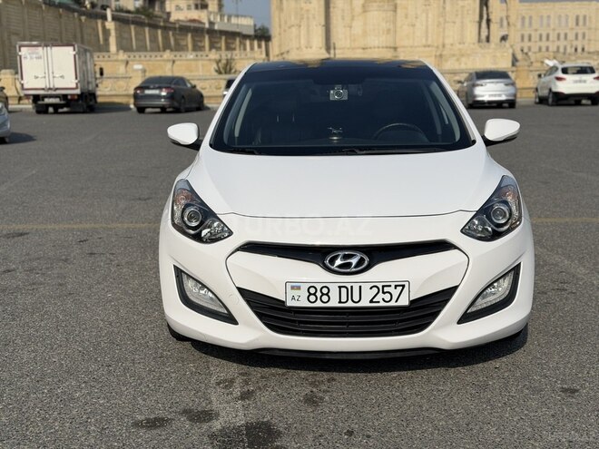 Hyundai i30 2012, 215,000 km - 1.6 л - Bakı