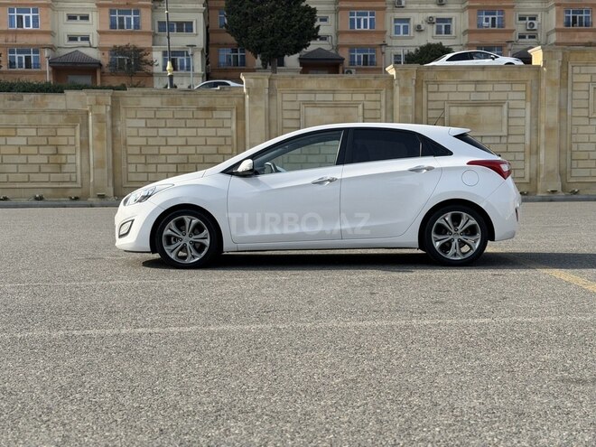 Hyundai i30 2012, 215,000 km - 1.6 л - Bakı