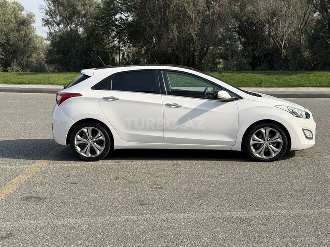 Hyundai i30 2012, 215,000 km - 1.6 л - Bakı