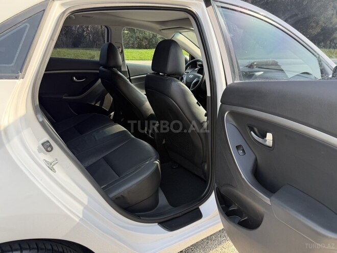Hyundai i30 2012, 215,000 km - 1.6 л - Bakı