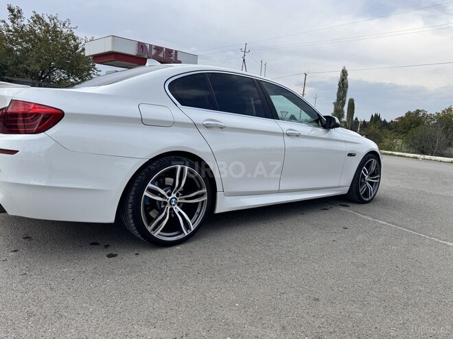 BMW 525 2015, 180,000 km - 2.0 л - Şəmkir