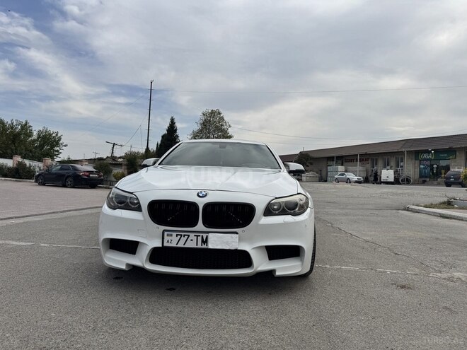 BMW 525 2015, 180,000 km - 2.0 л - Şəmkir