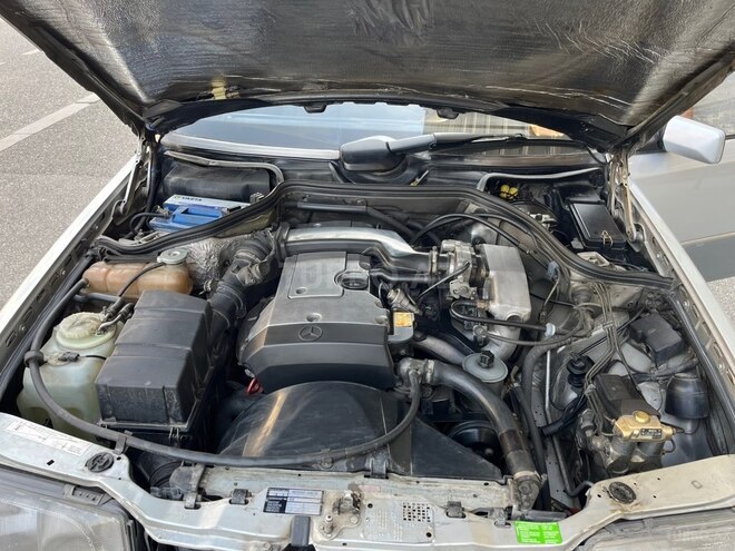 Mercedes E 220 1993, 380,000 km - 2.2 l - Bakı