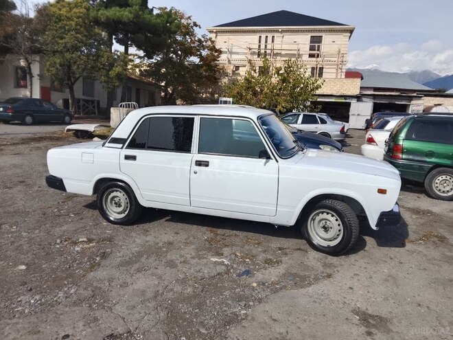 LADA (VAZ) 2107 2005, 250,000 km - 1.6 л - Şəki
